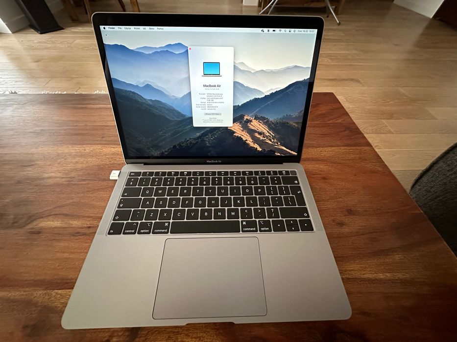 MacBook Air 2018, i5, 8MB, 256 GB