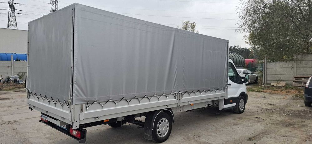 Zabudowa dostawczaka / furgonetki / busa (skrzynia z plandeką)