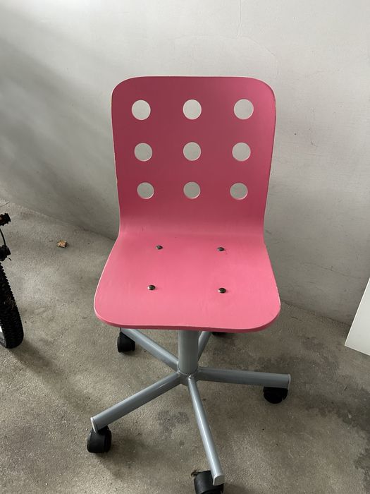 Cadeira de estudo rosa