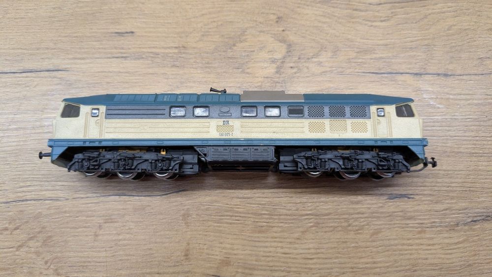 Lokomotywa Br230, wagony, tory (skala H0)