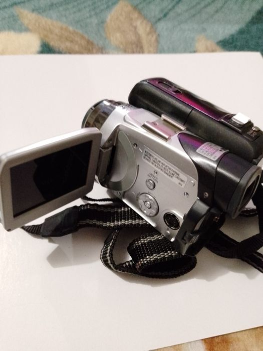 Продам камеру JVC
