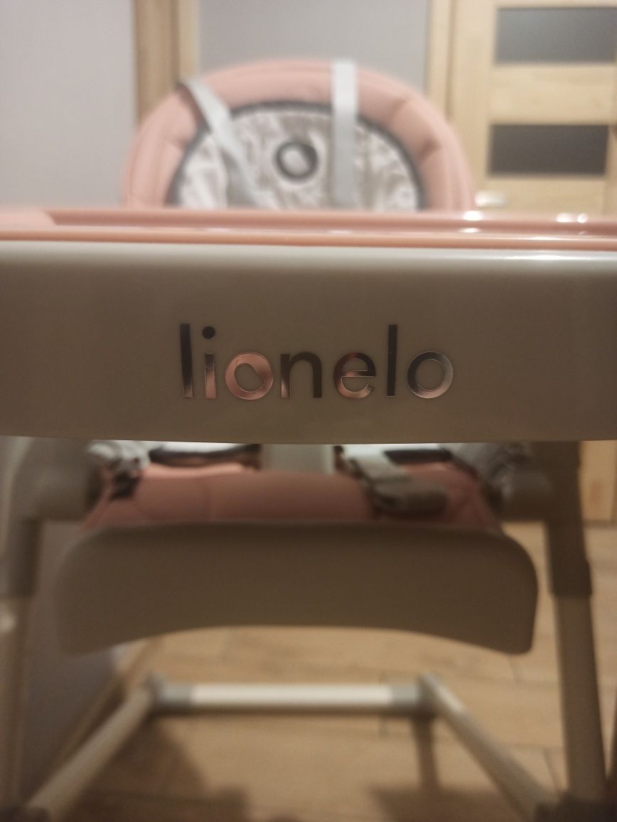 Продам стульчик для кормления Lionelo