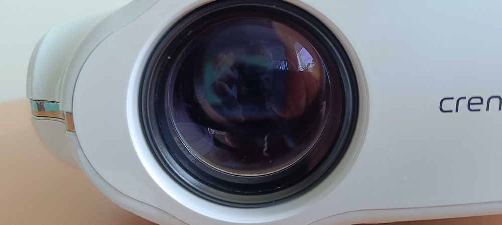 Projektor Crenova XPE 498 – Stan Idealny!