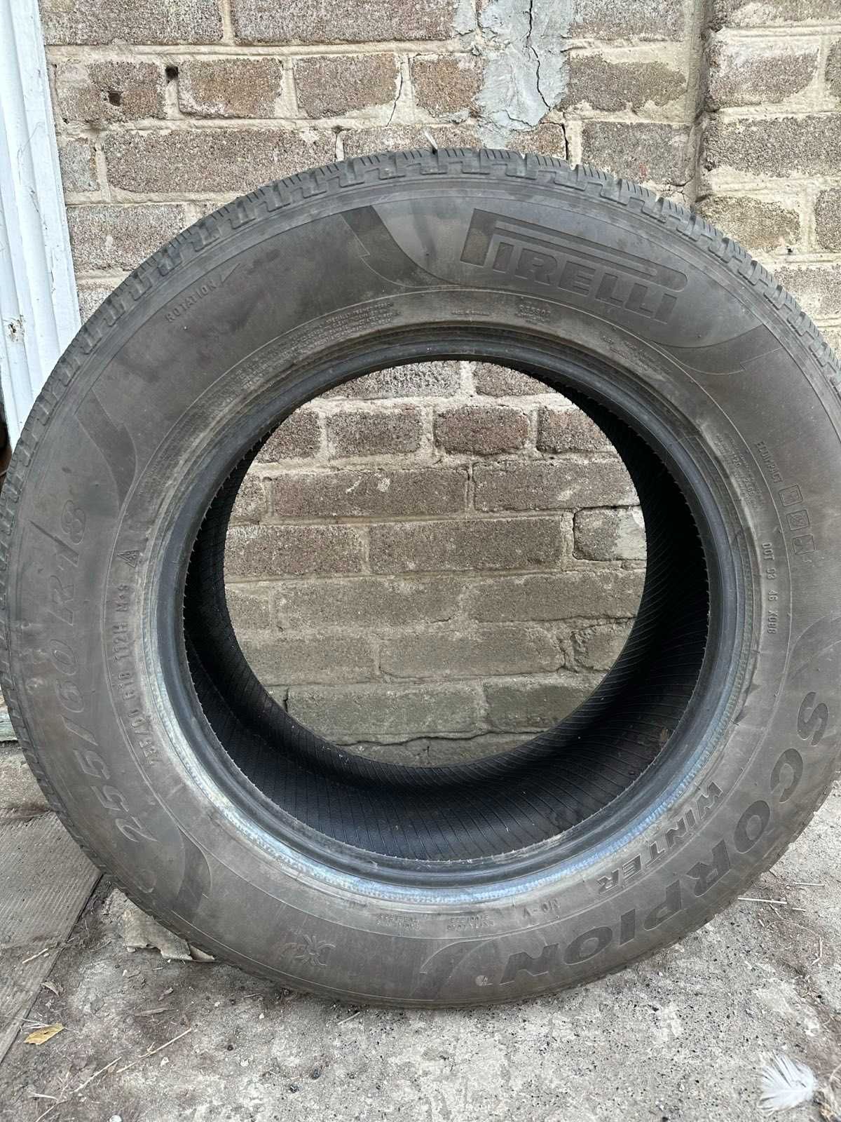 Pirelli 255/60R18 зимова б/у