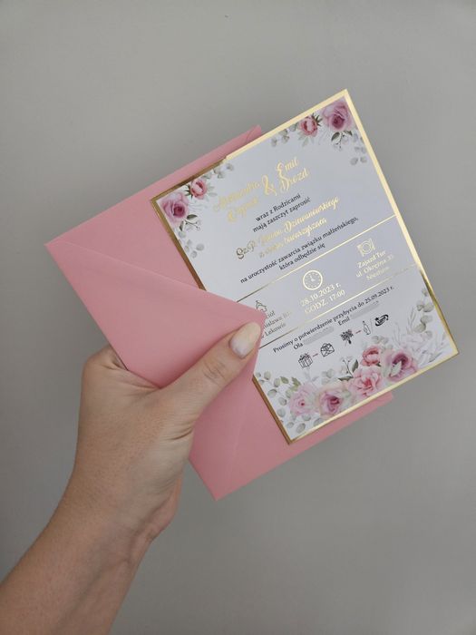 Różowe kwiaty zaproszenia na ślub złote napisy personalizowane