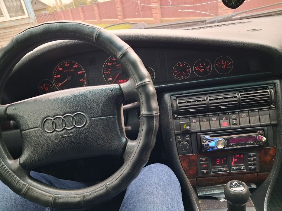 Audi A6 C4 2.6 газ бензин