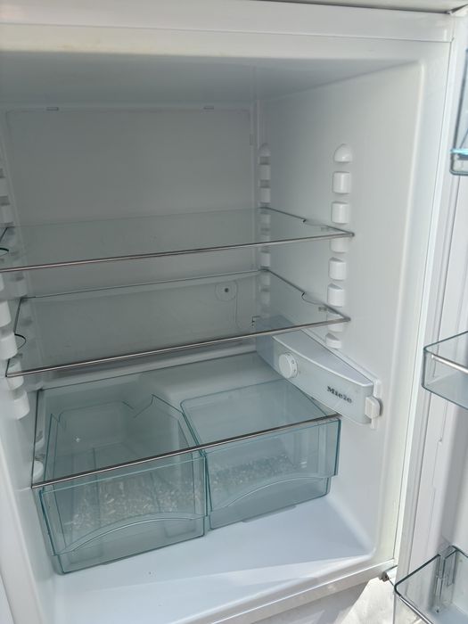 Lodówka Miele 85 cm