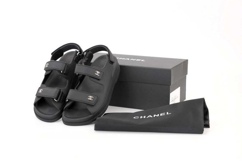 Женские сандалии Chanel Dad Sandals жіночі сандалі шанель босоножки