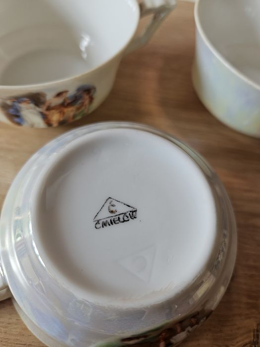 Filiżanki ćmielów