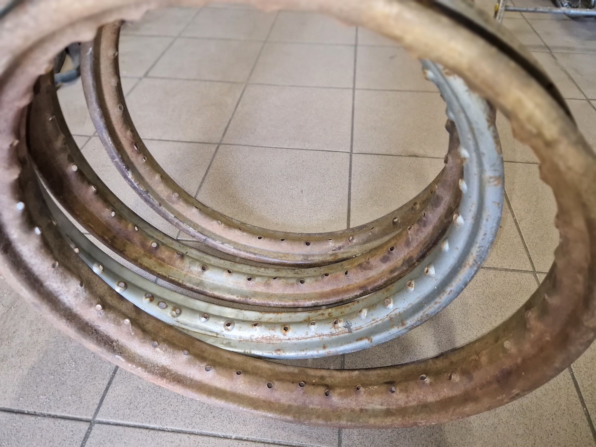 Oryginal obrecze Rawki felgi wsk 125 175 sh m11 m17 gazela r18"