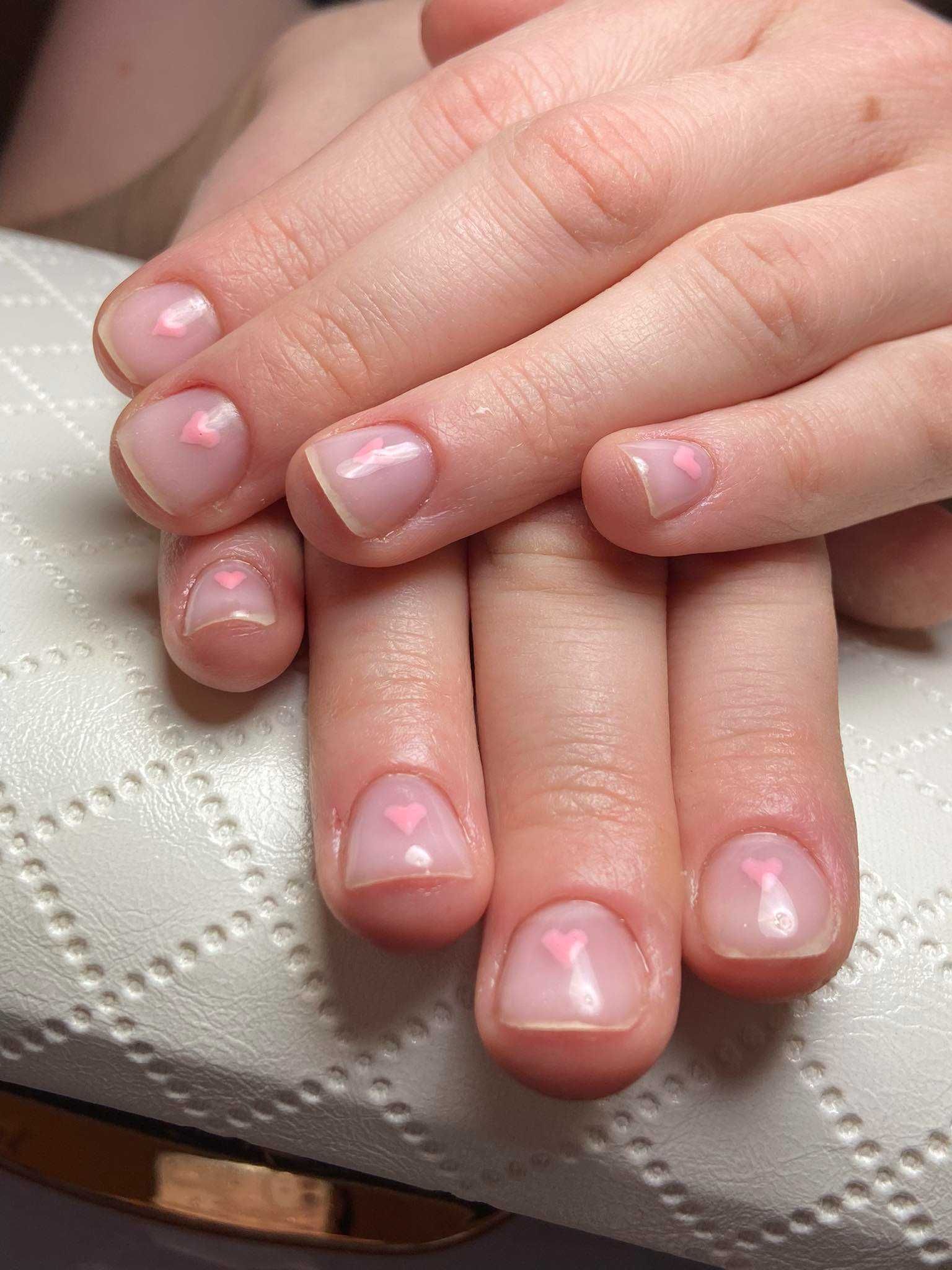 Manicure hybrydowy