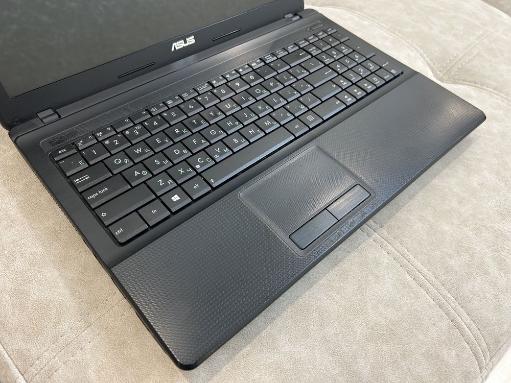 Продам ноутбук Asus X54H в гарному стані