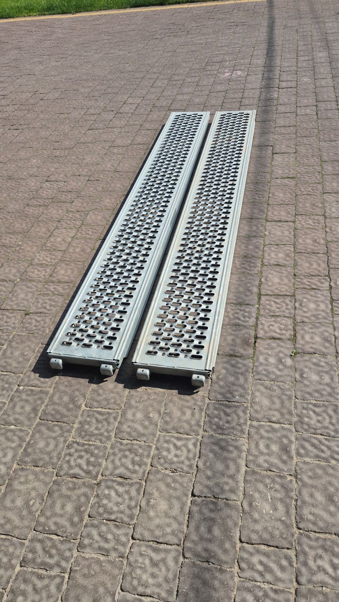 Продам оцинковані трапи 2.5×0.32