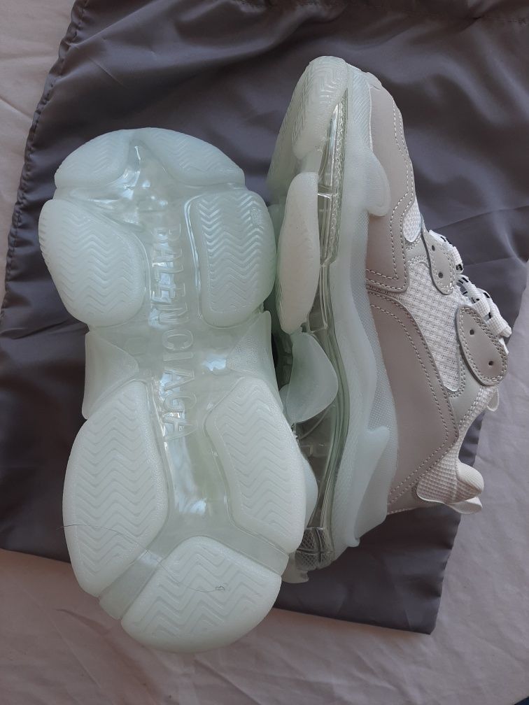 Balenciaga Triple S