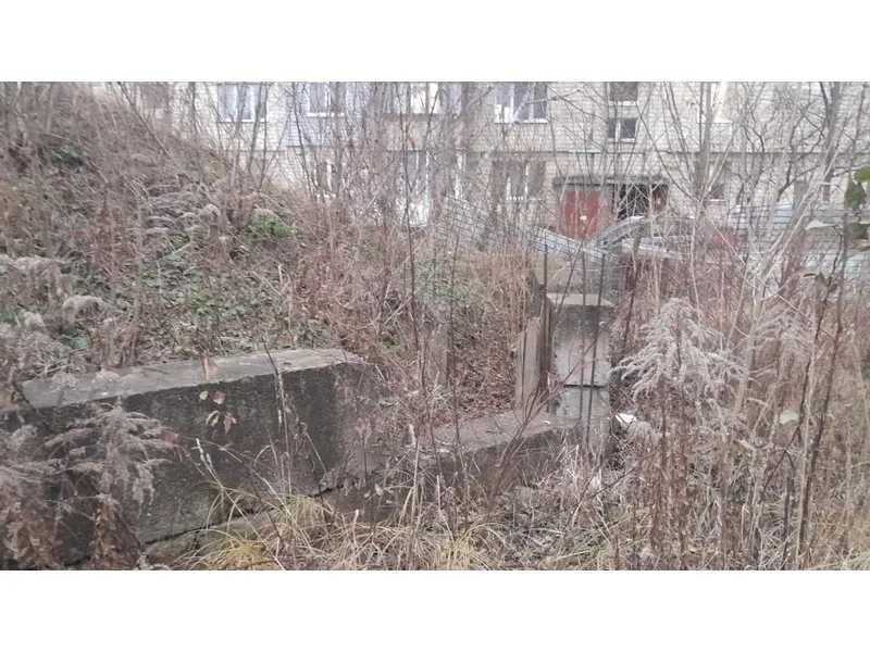 Незавершена будівля, м. Чернівці, вул. Героїв Майдану, 75-В