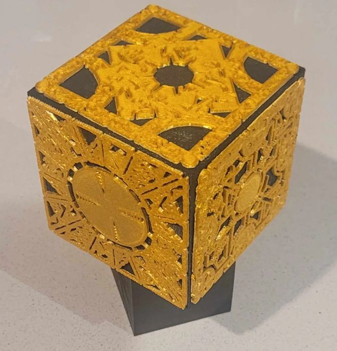 Configuração de Lamentação Inspirada em HellRaiser com Suporte