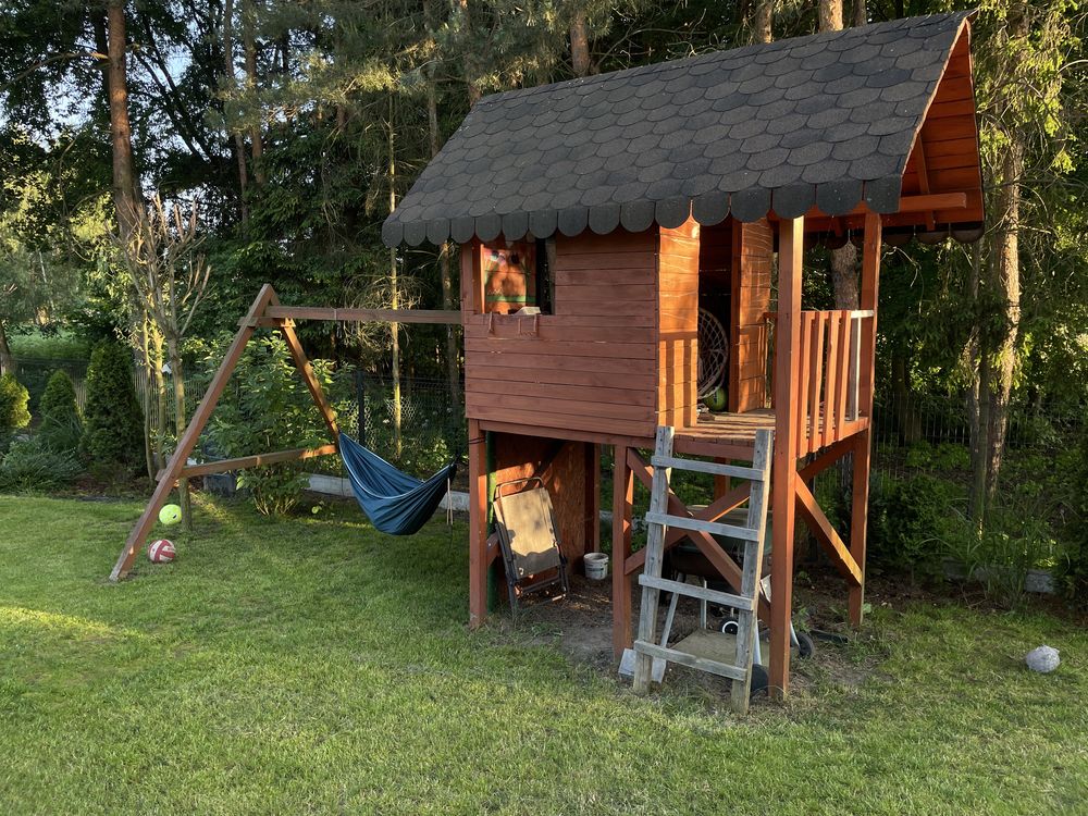 Domek dla dzieci. Domek drewniany dziecięcy