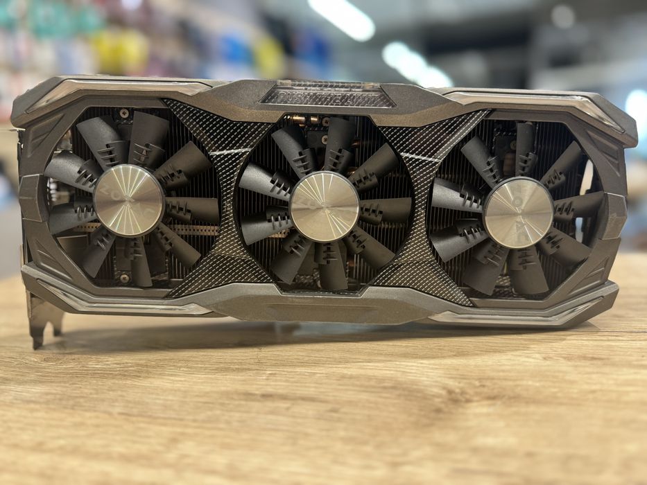 Zotac  GTX 1080 AMP Extreme