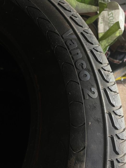 Continental Vanco2 235/65r16C