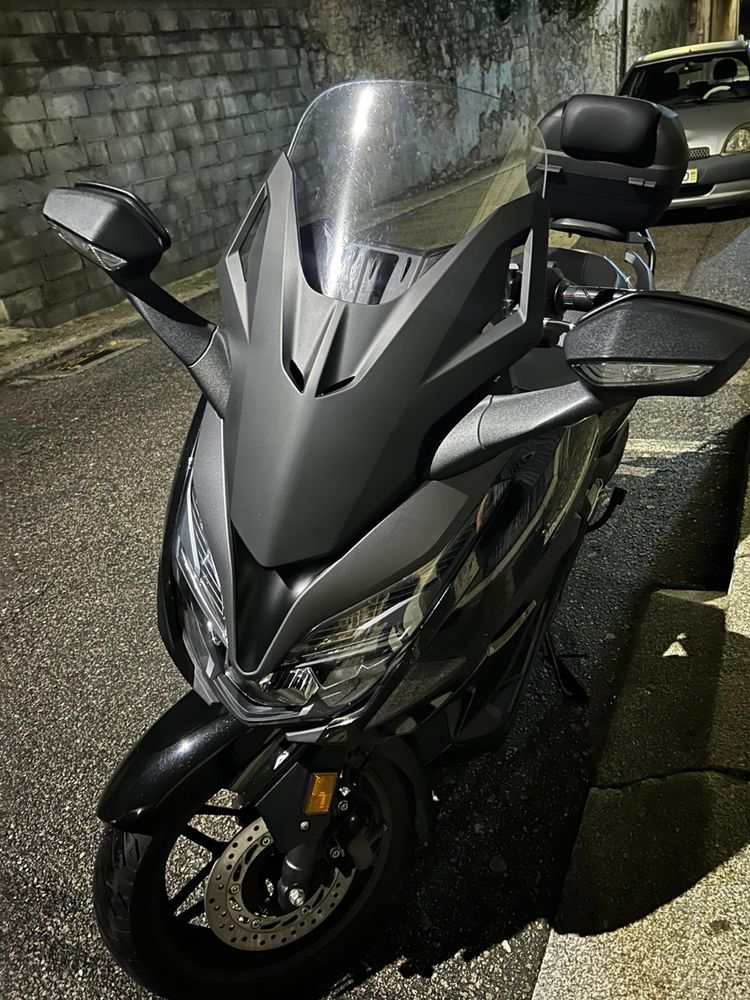 Vendo mota forza 125/ 2021