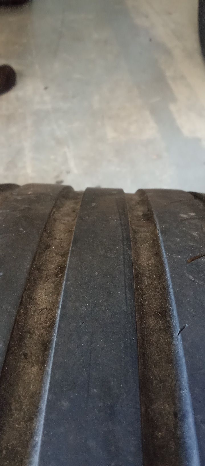 Pneus 255/35/19 Goodride