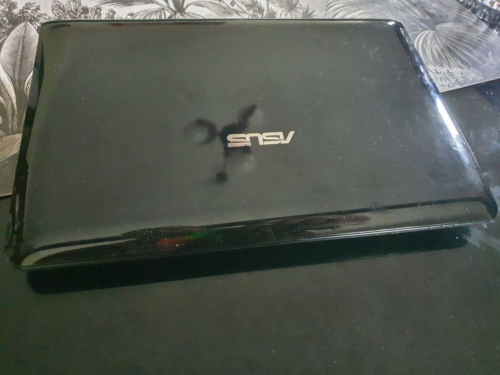 Eepc Assus 1015 pe 10,1 " em bom estado