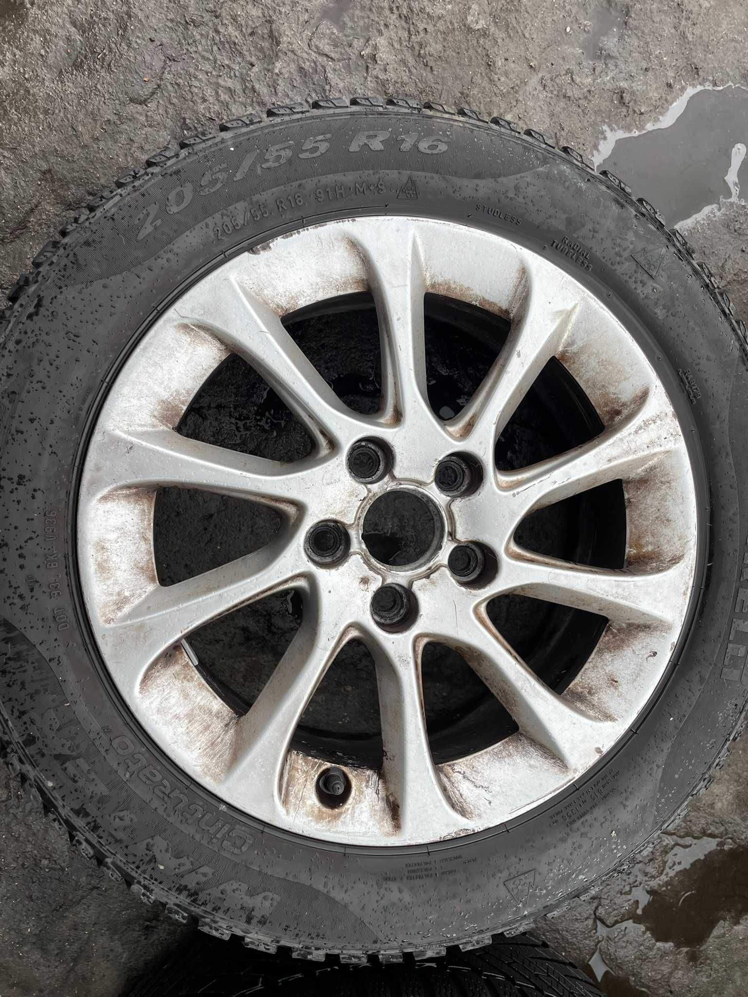 AUDI  A3 8V Komplet alufelgi alusy 5X112 205/55 R16 6,5JX16 ET46 18r
