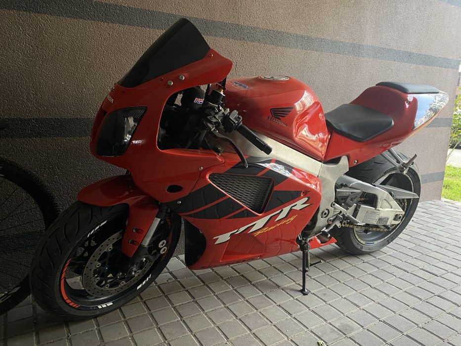 Honda vtr1000 sp2.   RC51
