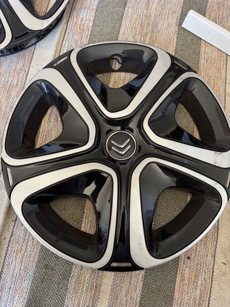 Vendo 3 Tampões De RODA CITROEN C3 ARO 16 = 65€ AS 3
