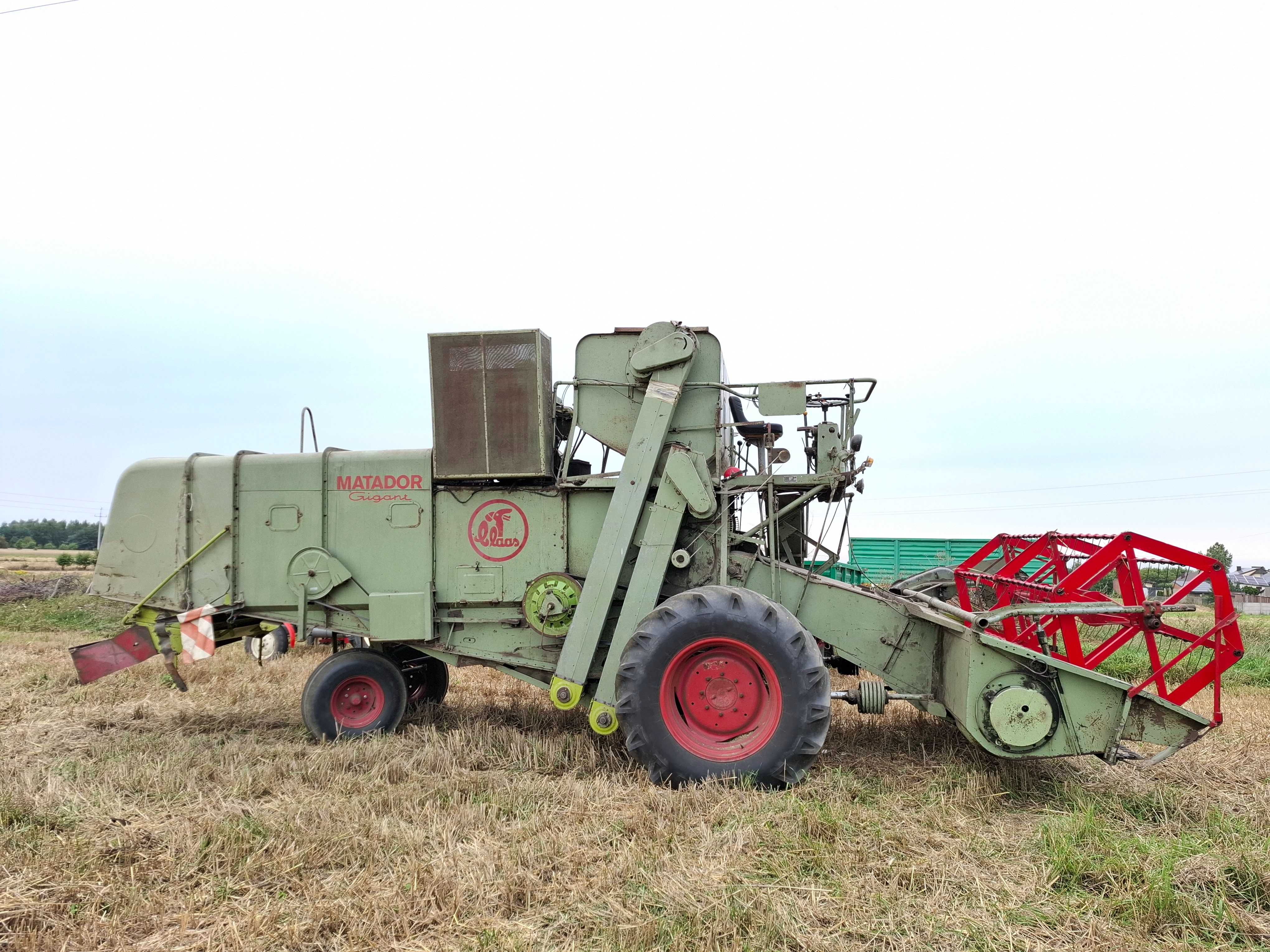 Sprzedam kombajn zbożowy Claas Matador Gigant heder 3m.