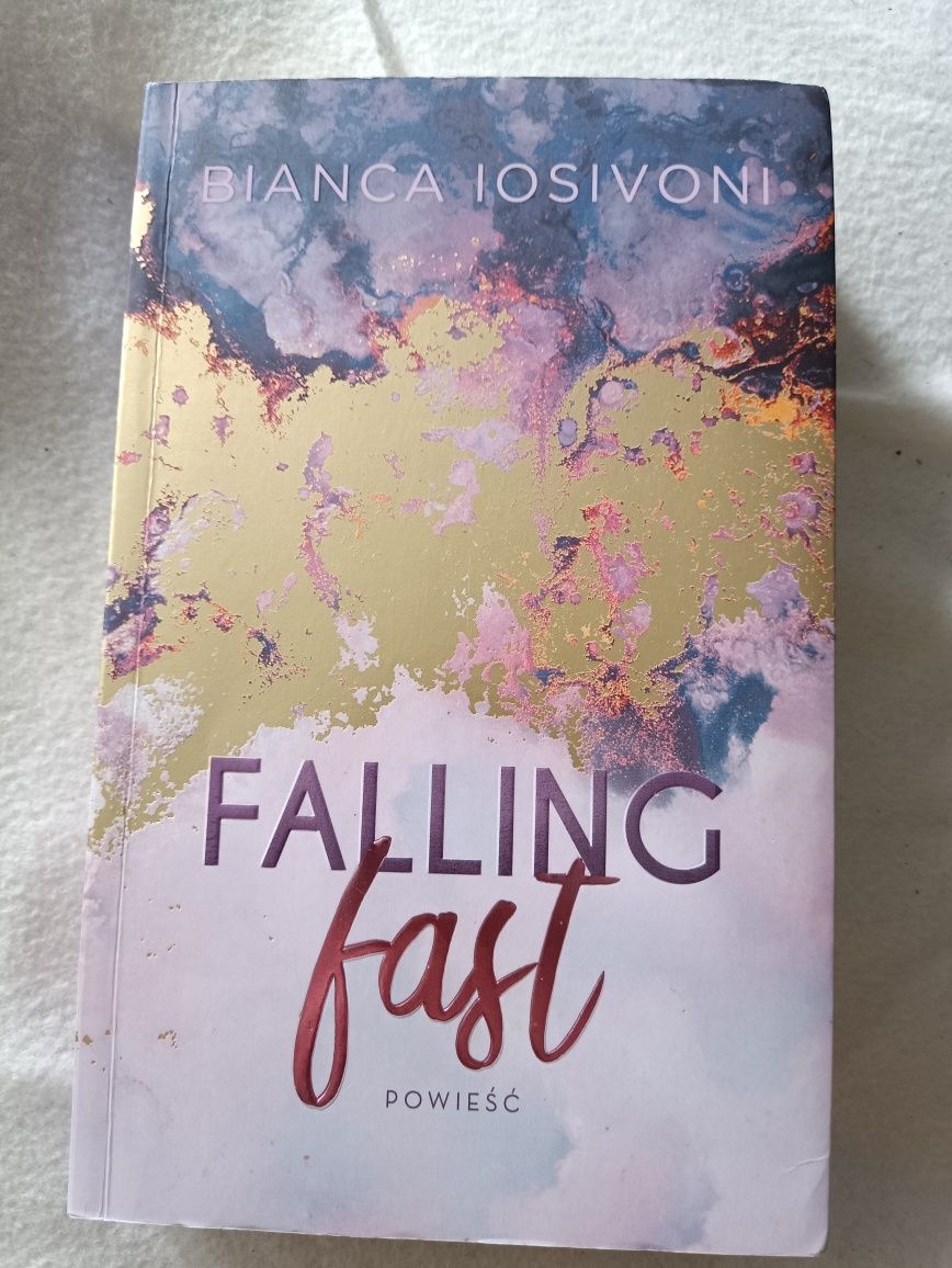 Książka Falling Fast, Bianca Iosivoni