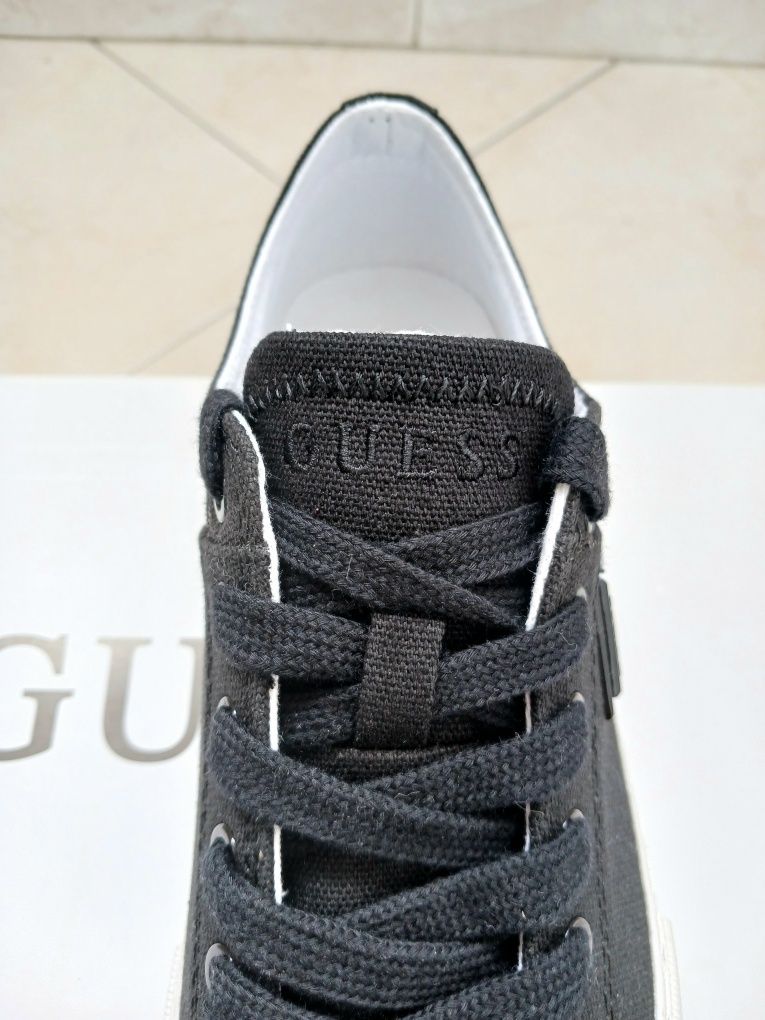 Sapatilhas Guess Novas