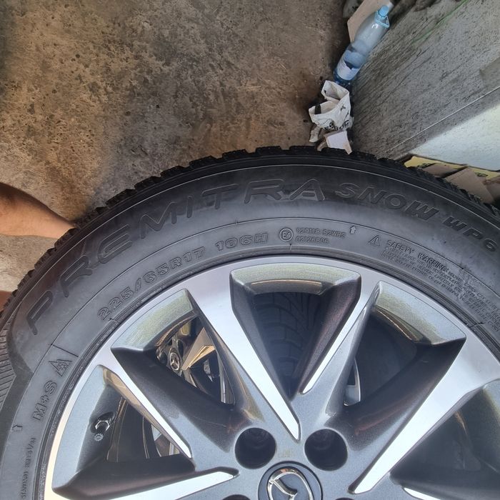 Шини 225/65R17 96H Maxxis Premitra Snow WP6 Suv, зима, стан нових