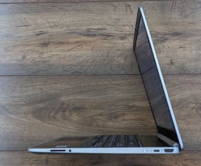 Ультрабук HP Laptop 15-dy1086nr / 15.6" / Intel Core i5-1035G1