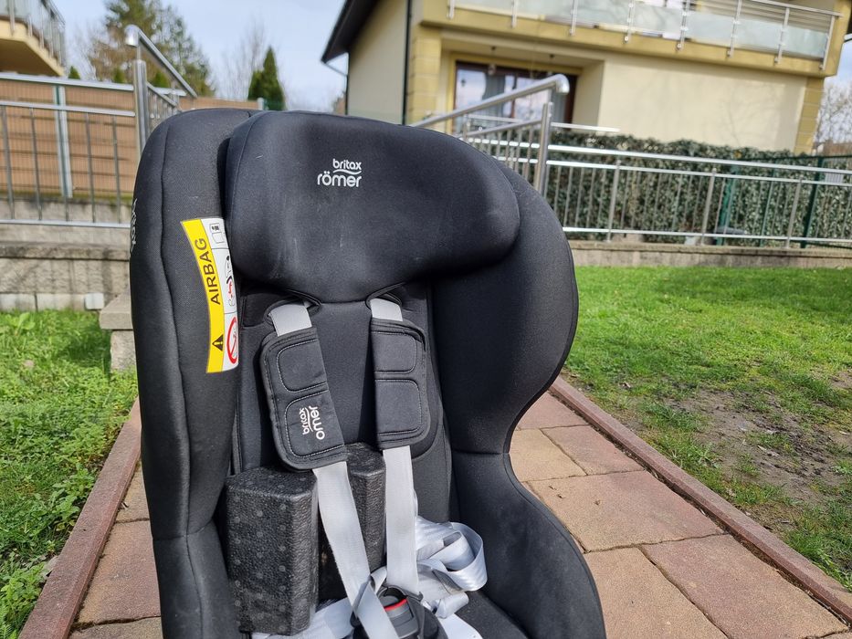 Fotelik tyłem 9-25kg Britax Romer Max Way Plus na Pasy bez isofix 9msc