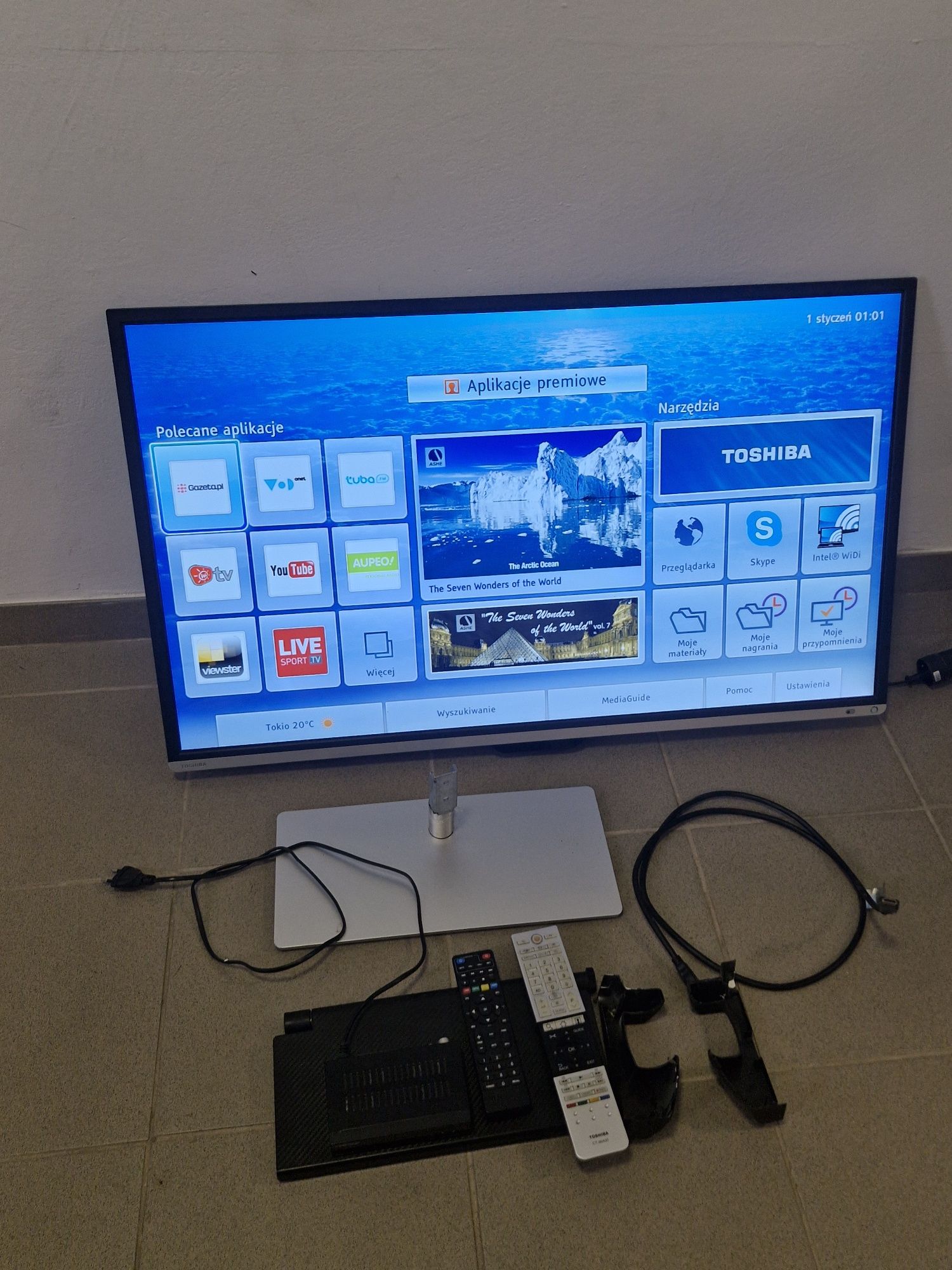 Sprzedam telewizor Toshiba 40 cali LCD dekoder, uchwyt/wieszak