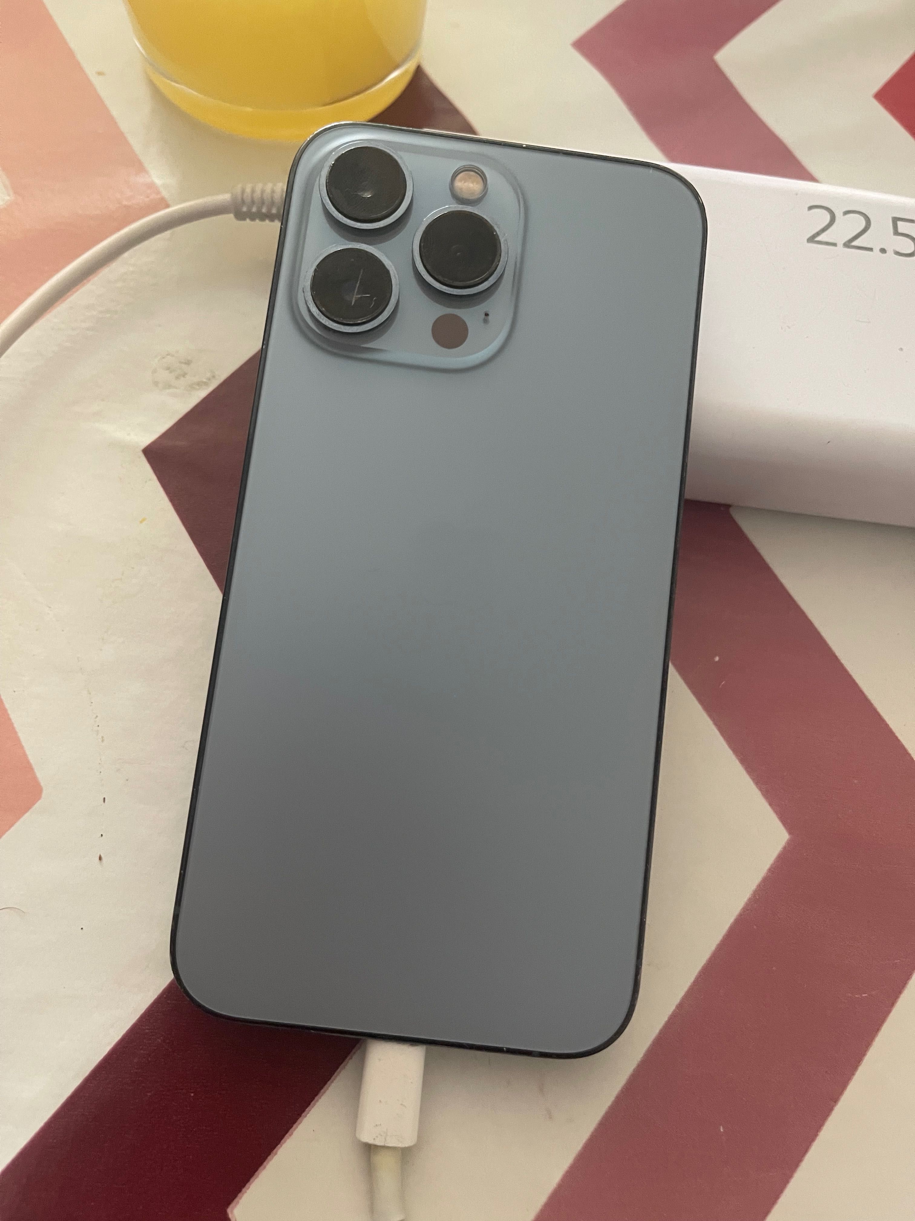 iPhone 13 Pro pouco usado