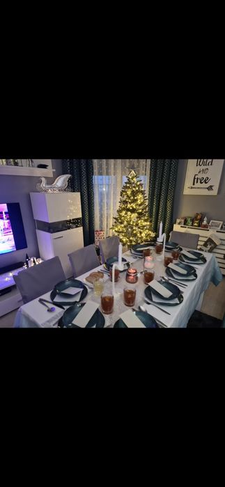 Stół drewniany, rozkładany biały. Rezerwacja