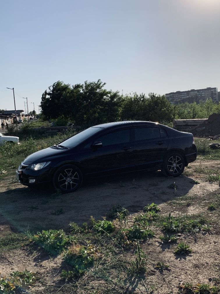 Продам Honda Civic 4d