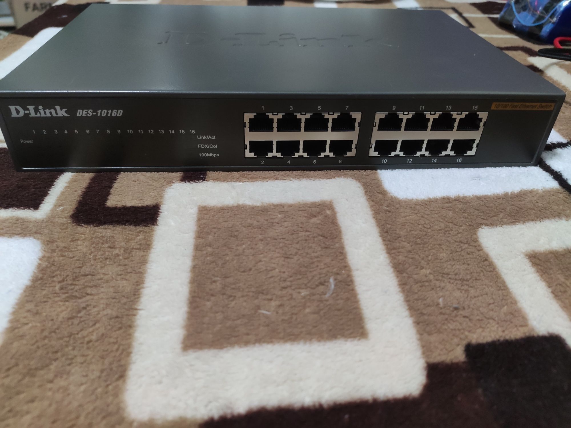 Маршрутизатор D-Link DES-1016D