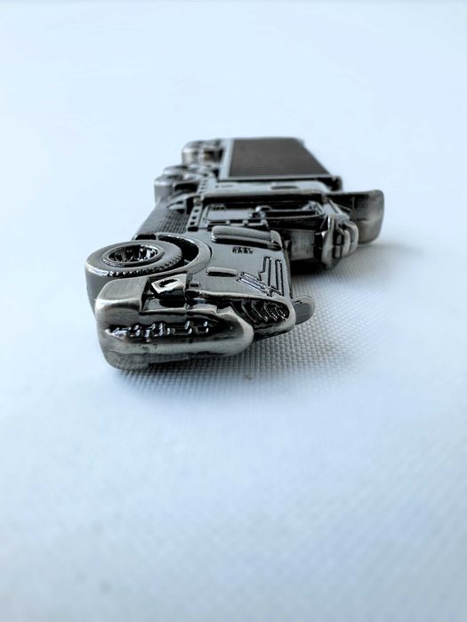 Otwieracz do piwa Prezent Gift Gadżet Tir Ciężarówka Auto Ciemna stal