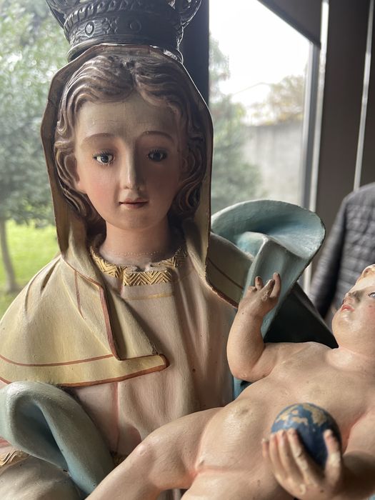 Nossa senhora das graças em madeira com menino Jesus