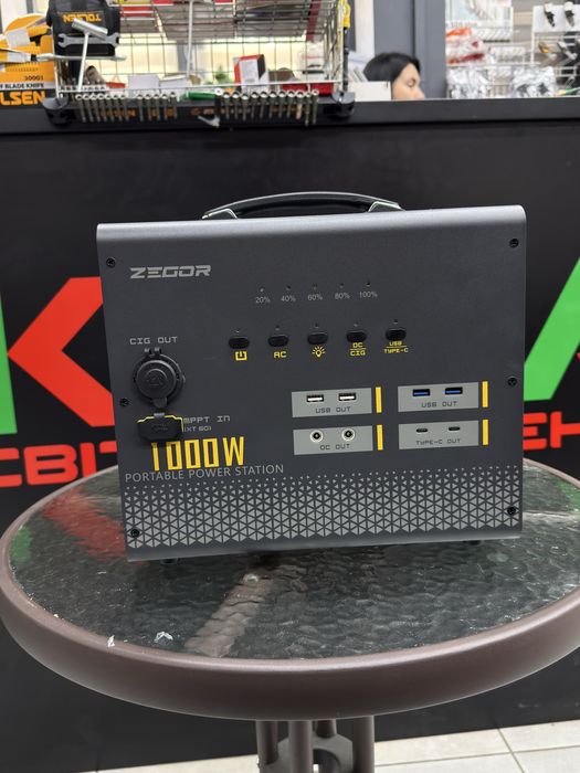 Портативна зарядна станція Zegor 2000w
