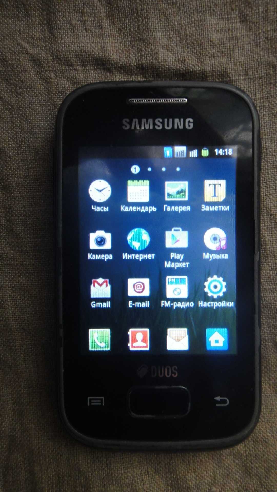 Продам недорого смартфон Samsung GT-S5302 (2 СИМ карты)