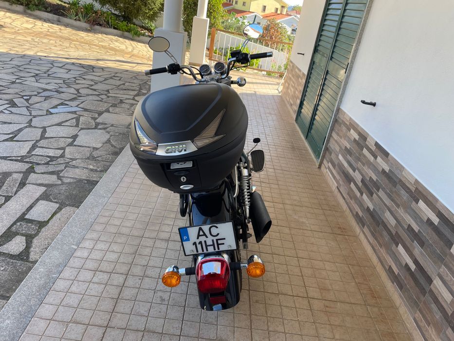 Moto Keeway 125 como nova