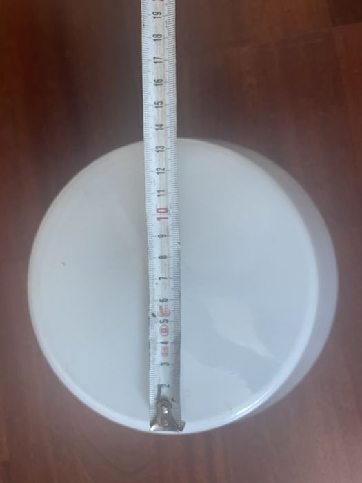 Плафон белый для светилтника  высота 12,5 см диаметр ободка 15 см