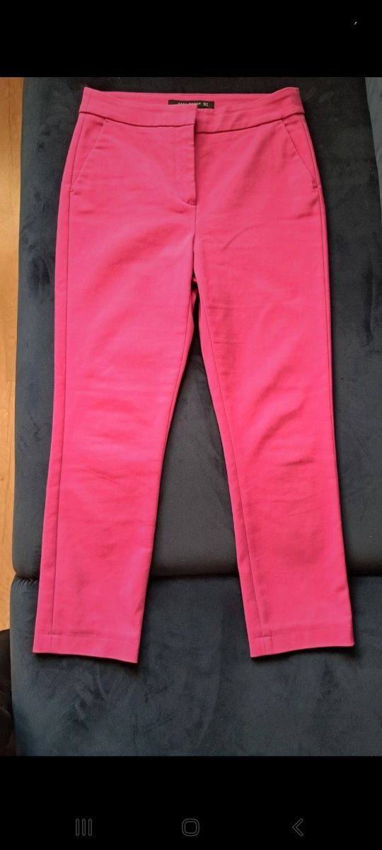 Ekeganckie spodnie Zara