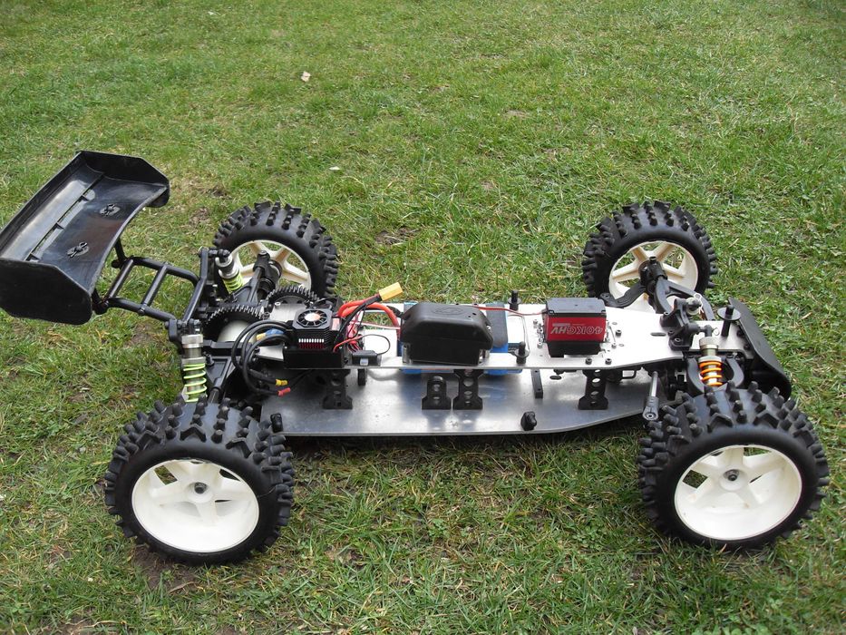 Carson Schattenjager Buggy FLUX CE6 1:6  2WD Elektryczny Model RC