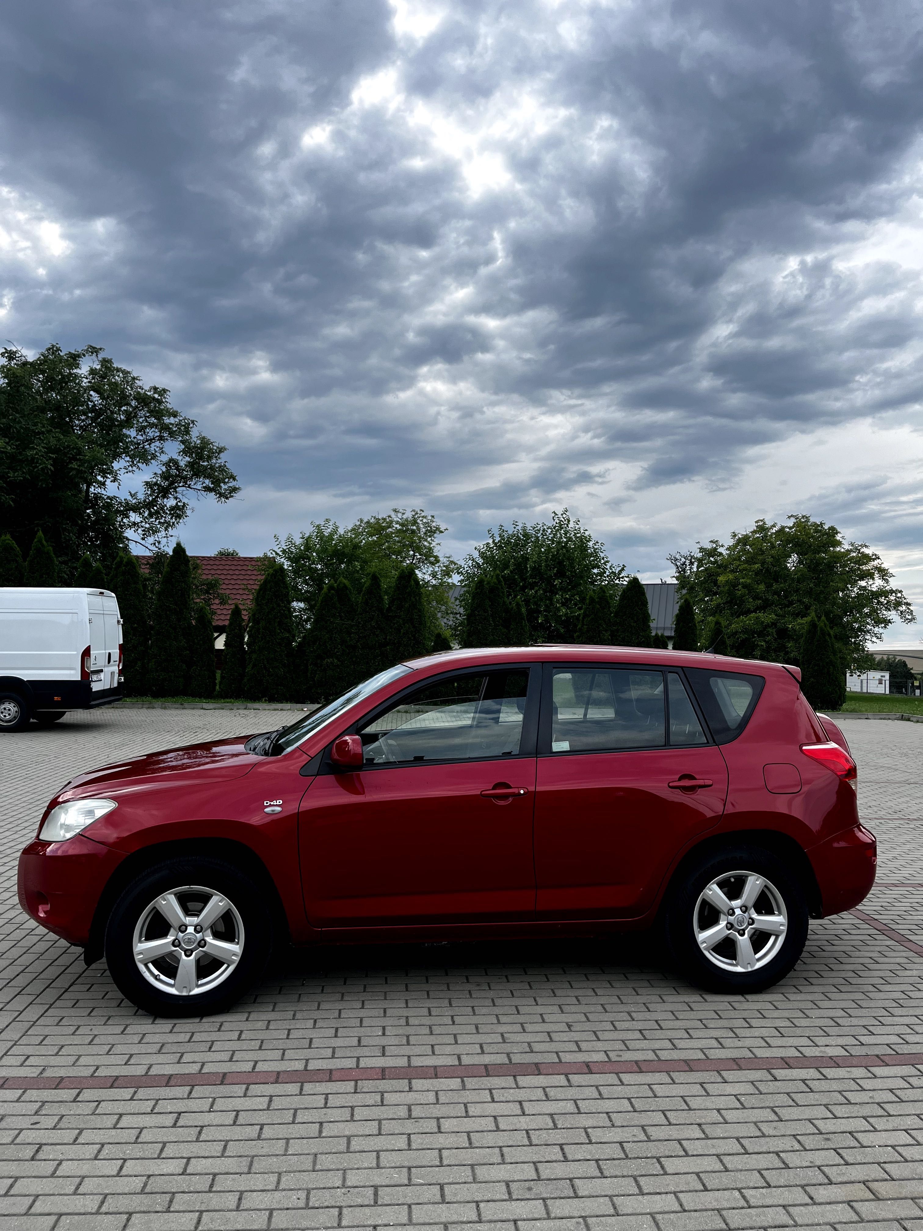 toyota  RAV4 2.2 D-4D 136KM 4X4 2007