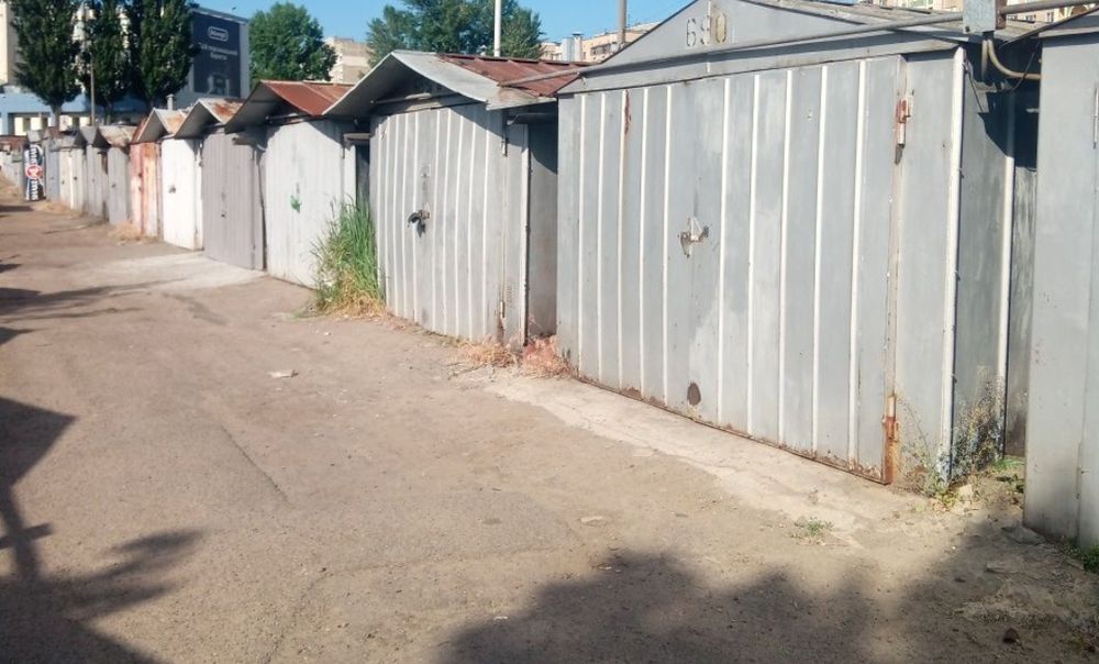 Сдам гараж на Виноградаре.
